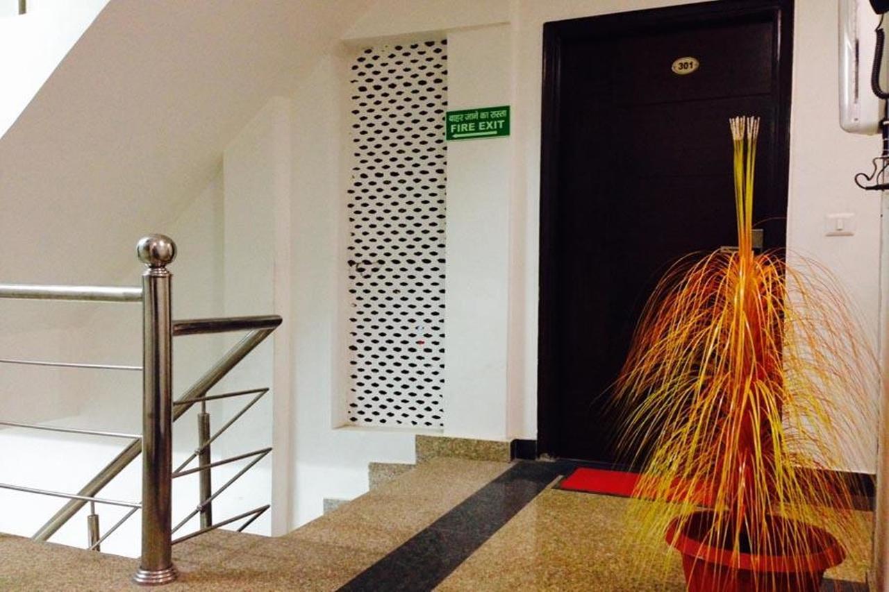Hotel Saya Deluxe Near New Delhi Railway Station ' Exteriör bild